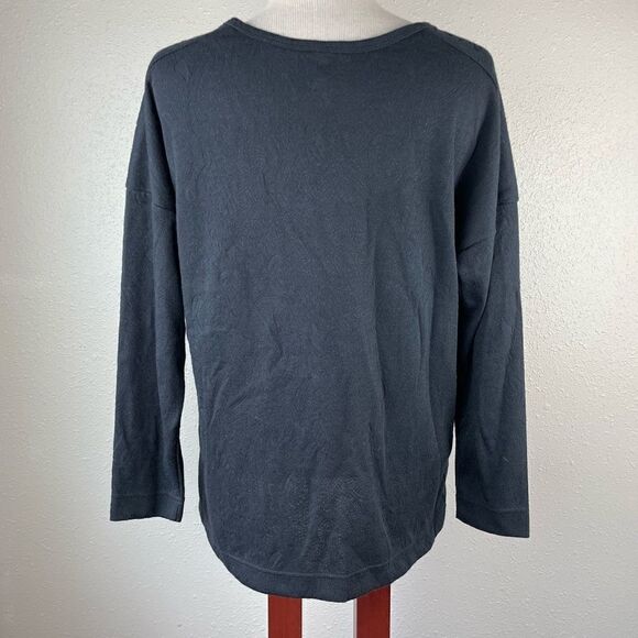 NWT Passports Black Long Sleeve T-Shirt Size M - Picture 4 of 6